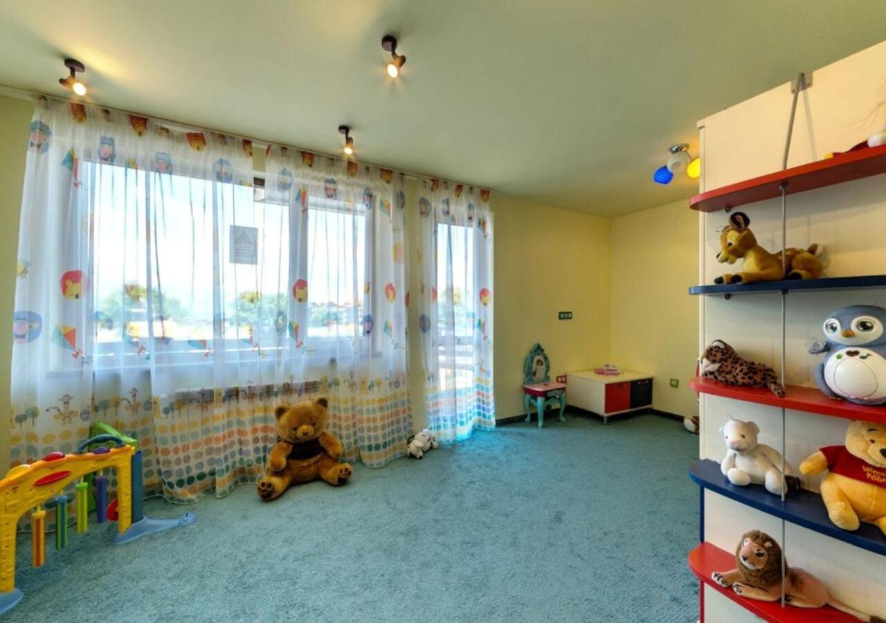 בנסקו Apartment In Belvedere Holiday Club מראה חיצוני תמונה